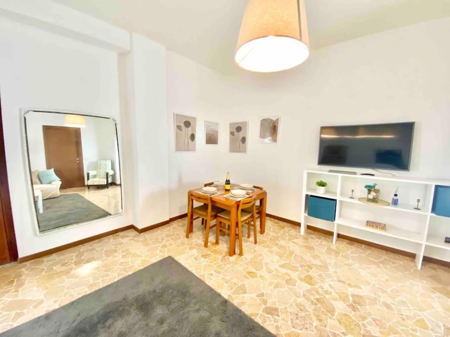 Cuore Di Milano Isoladuomo Esterno foto
